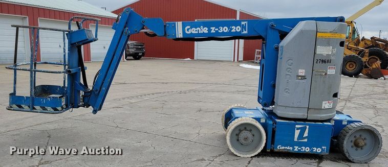 image for item LC9812 1999 Genie Z-30/20 boom lift