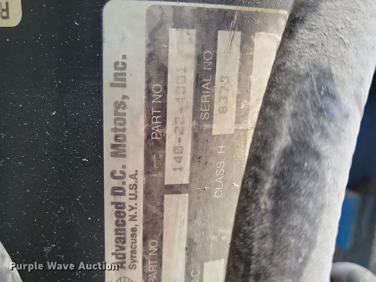 image for item LC9812 1999 Genie Z-30/20 boom lift