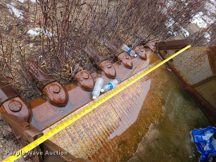 image for item LJ9498 2007 John Deere   450D LC   excavator