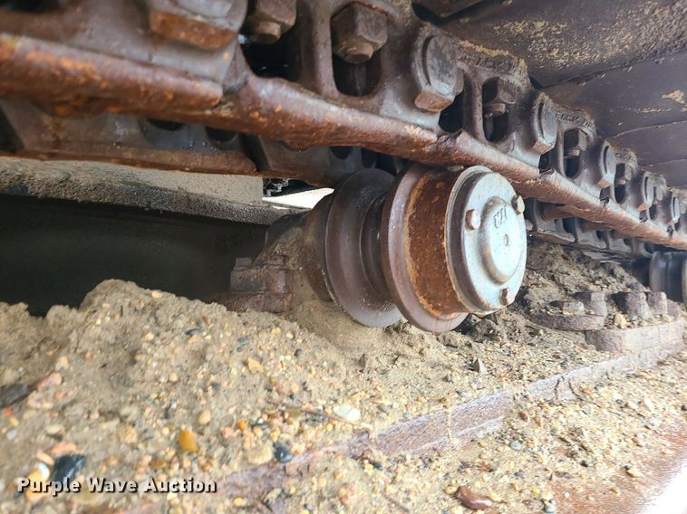 image for item LJ9498 2007 John Deere   450D LC   excavator