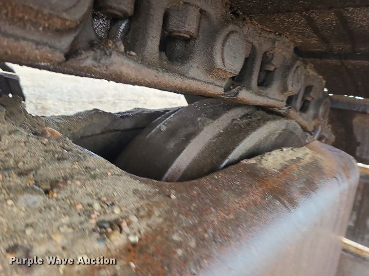 image for item LJ9498 2007 John Deere   450D LC   excavator