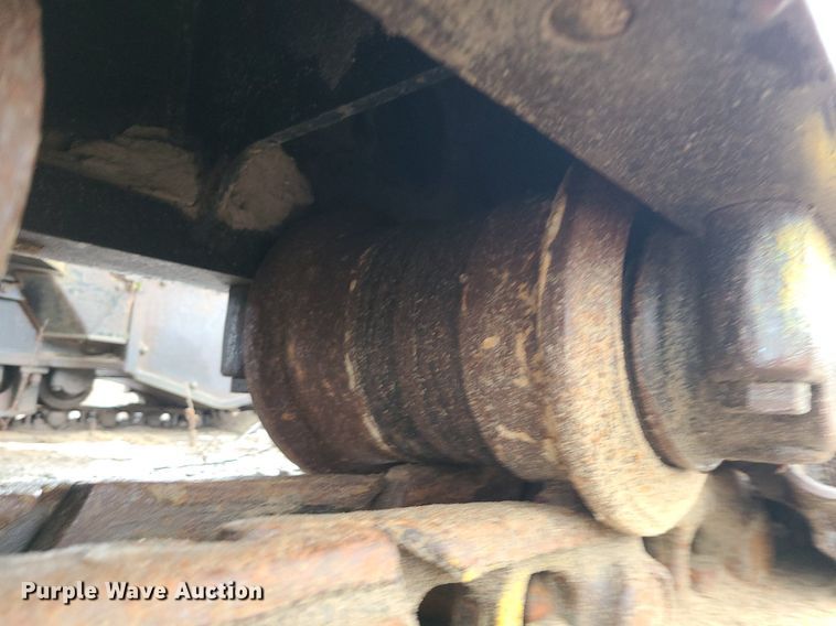 image for item LJ9498 2007 John Deere   450D LC   excavator