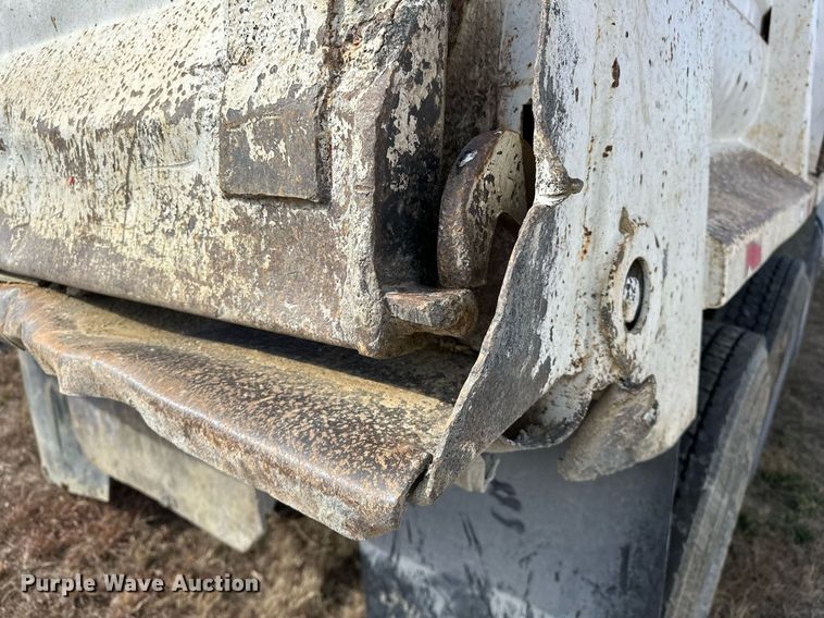 image for item LK9657 1990 Freightliner FLD dump truck