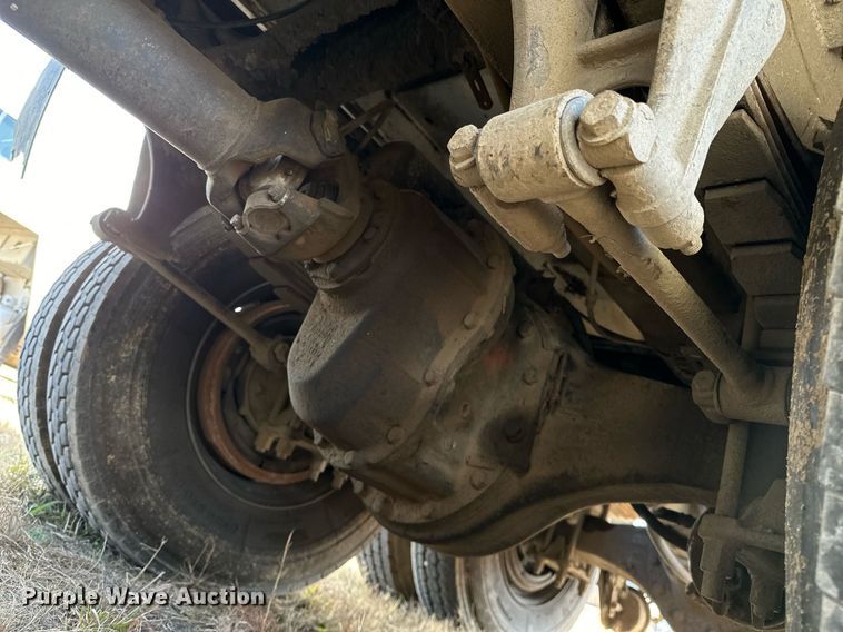 image for item LK9657 1990 Freightliner FLD dump truck