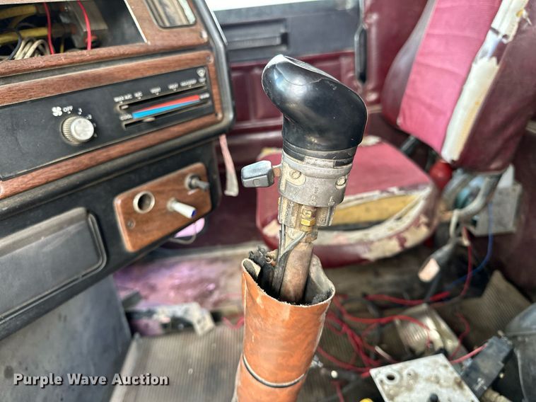 image for item LK9657 1990 Freightliner FLD dump truck