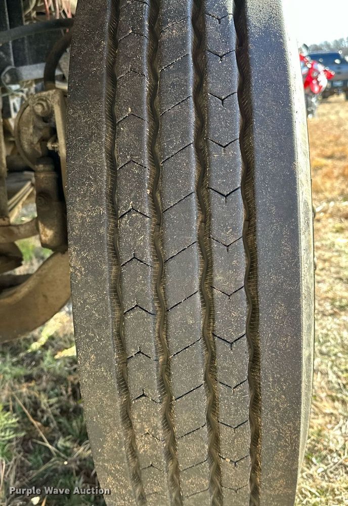 image for item LK9657 1990 Freightliner FLD dump truck