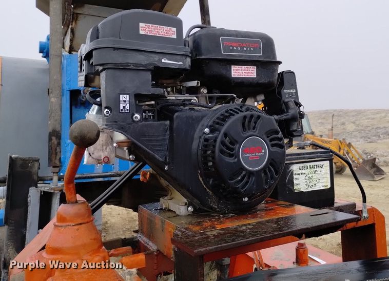 image for item LN9914 Cedarapids radial stacking conveyor