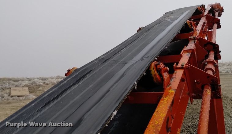 image for item LN9914 Cedarapids radial stacking conveyor