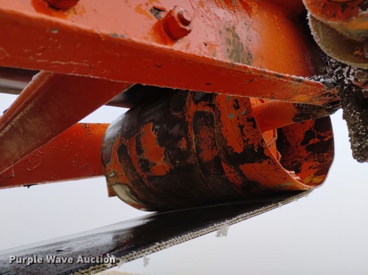 image for item LN9914 Cedarapids radial stacking conveyor