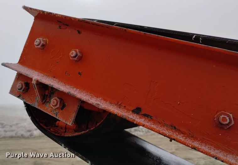 image for item LN9914 Cedarapids radial stacking conveyor