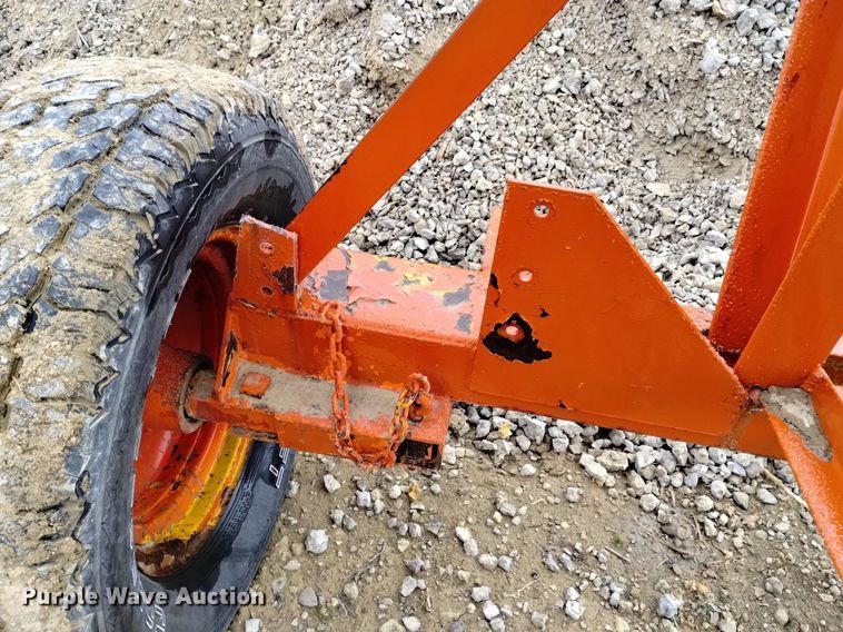 image for item LN9914 Cedarapids radial stacking conveyor