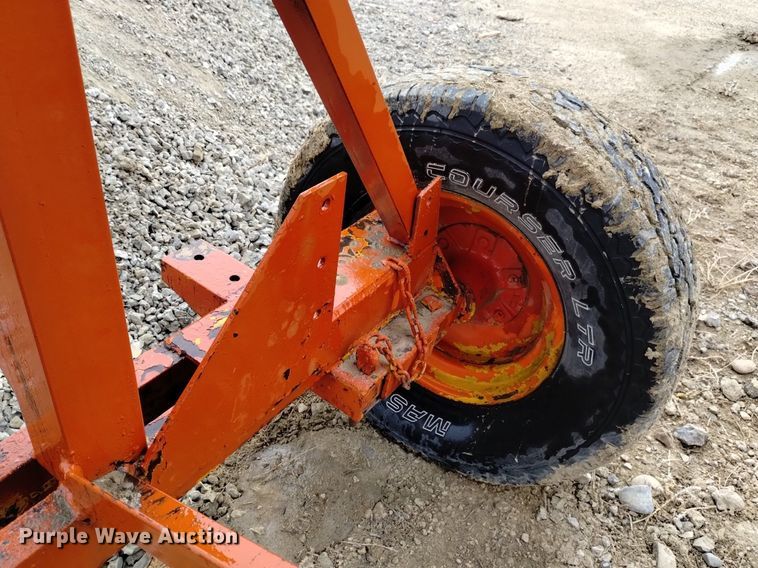 image for item LN9914 Cedarapids radial stacking conveyor