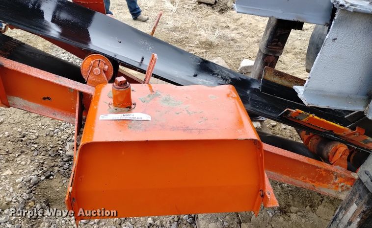 image for item LN9914 Cedarapids radial stacking conveyor