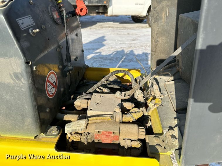 image for item LO9468 2013 Bomag BMP8500 trench compactor