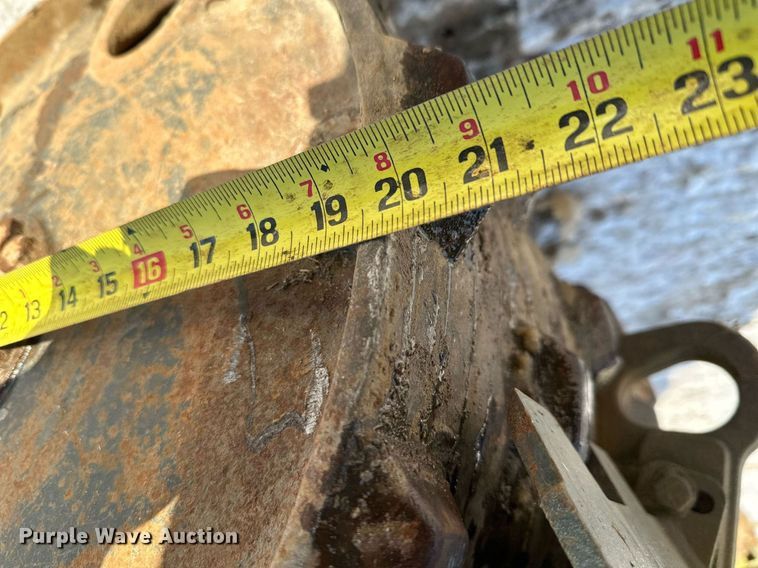 image for item LO9469 2013 Bomag BMP8500 trench compactor