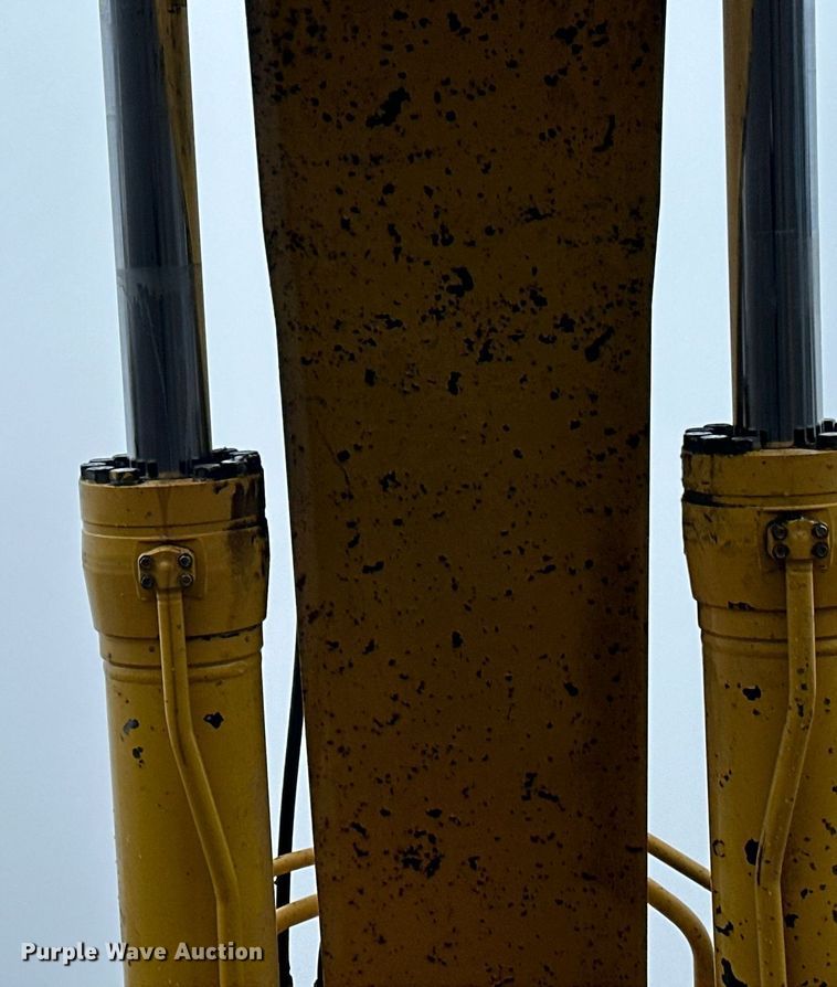 image for item LO9478 2000 Komatsu  PC600LC-6 excavator