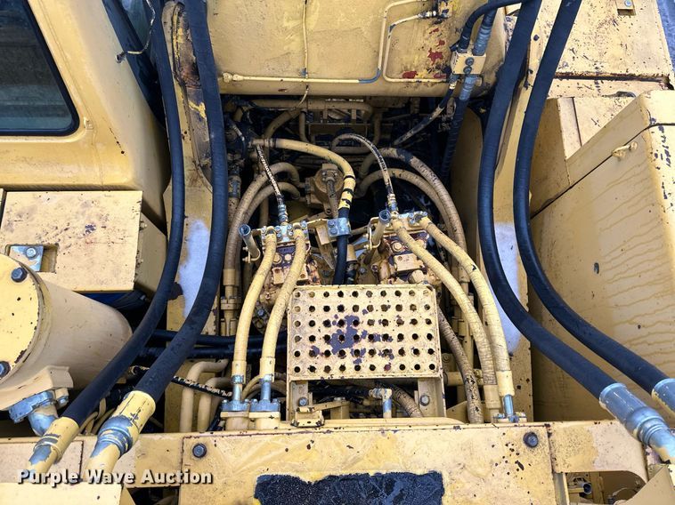 image for item LO9478 2000 Komatsu  PC600LC-6 excavator