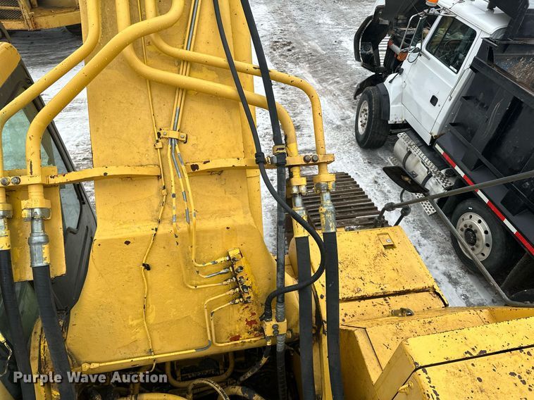 image for item LO9478 2000 Komatsu  PC600LC-6 excavator