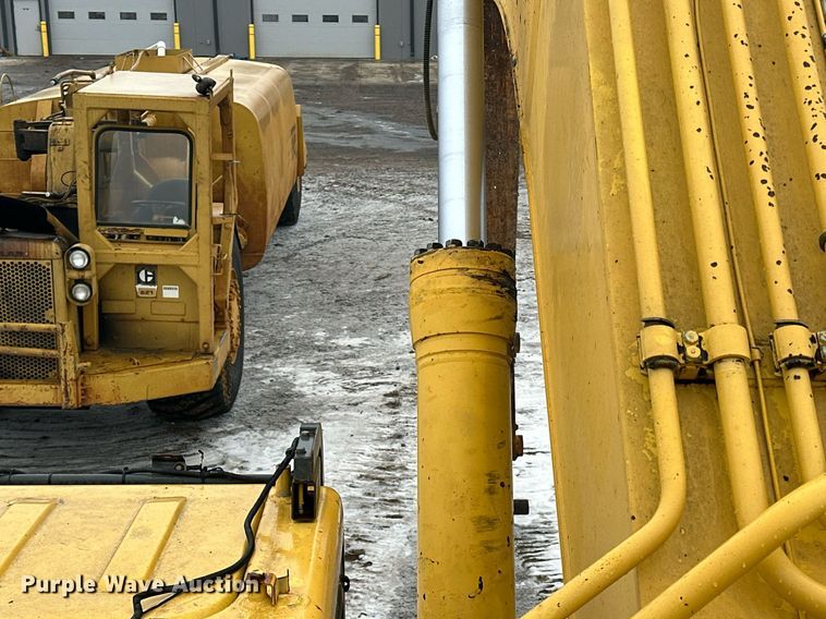 image for item LO9478 2000 Komatsu  PC600LC-6 excavator