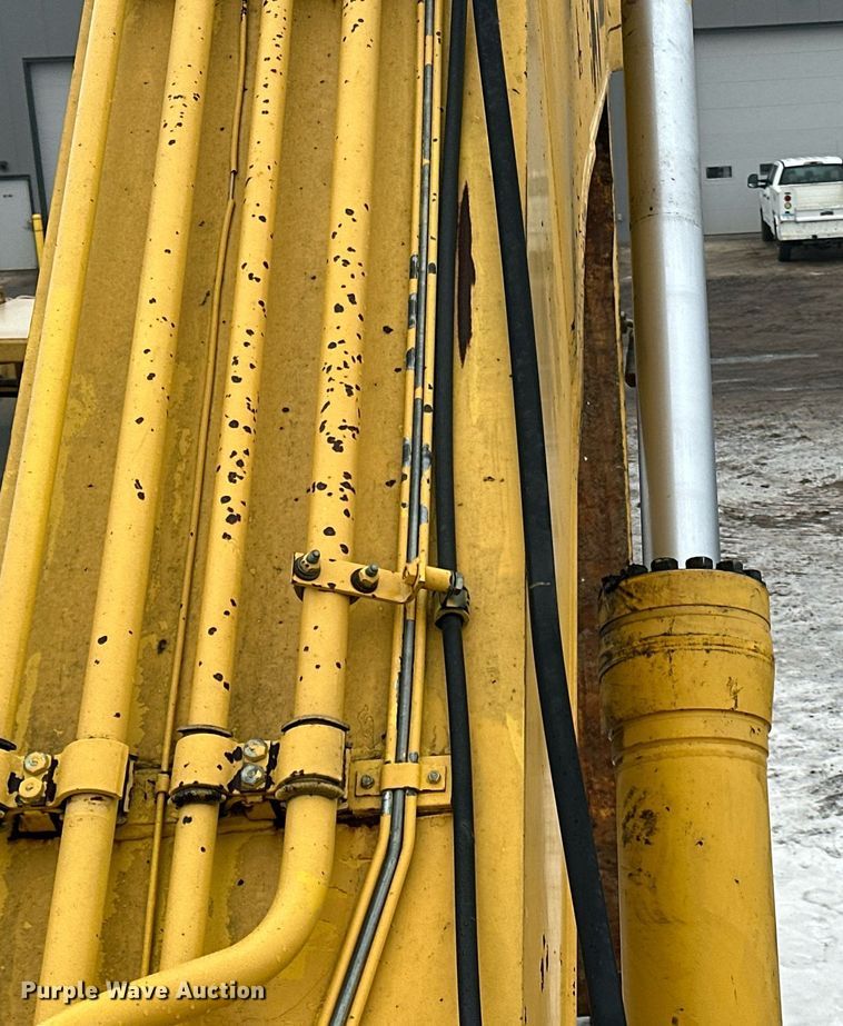 image for item LO9478 2000 Komatsu  PC600LC-6 excavator