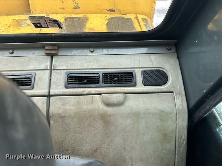 image for item LO9478 2000 Komatsu  PC600LC-6 excavator