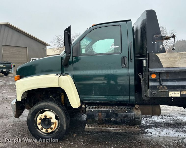 image for item LO9481 2007 GMC Kodiak dump flatbed truck
