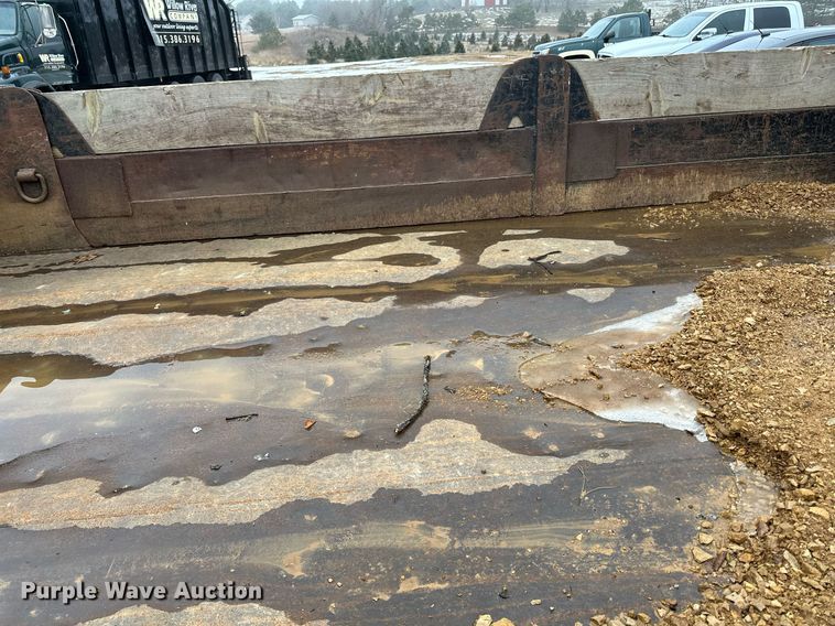 image for item LO9481 2007 GMC Kodiak dump flatbed truck