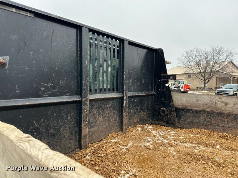 image for item LO9481 2007 GMC Kodiak dump flatbed truck