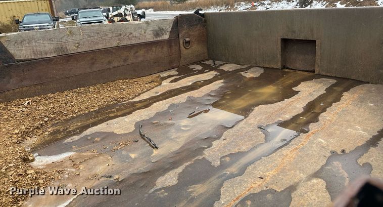 image for item LO9481 2007 GMC Kodiak dump flatbed truck