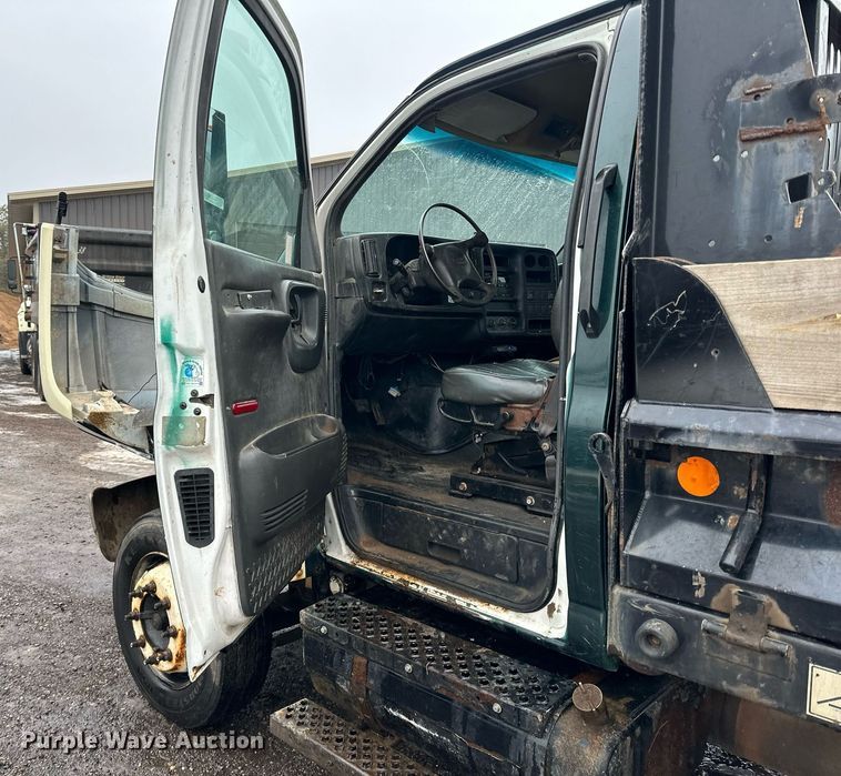 image for item LO9481 2007 GMC Kodiak dump flatbed truck