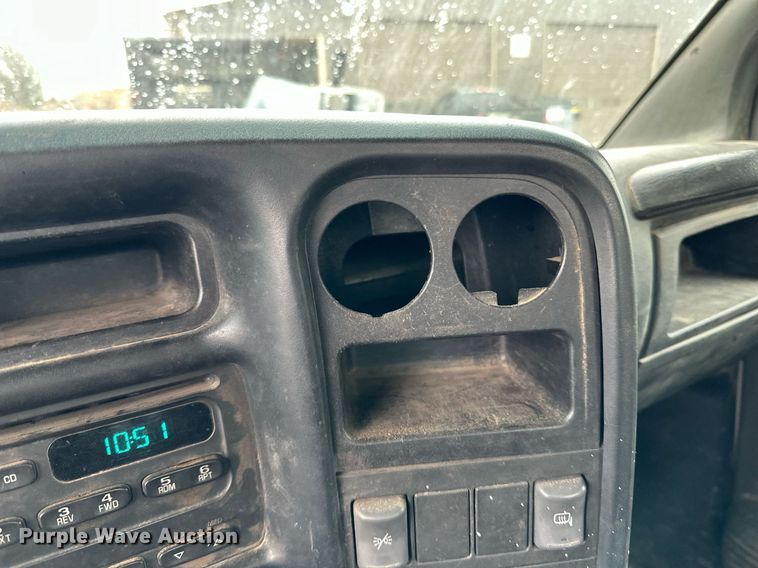 image for item LO9481 2007 GMC Kodiak dump flatbed truck