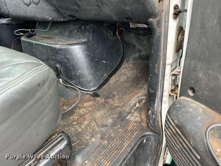 image for item LO9481 2007 GMC Kodiak dump flatbed truck