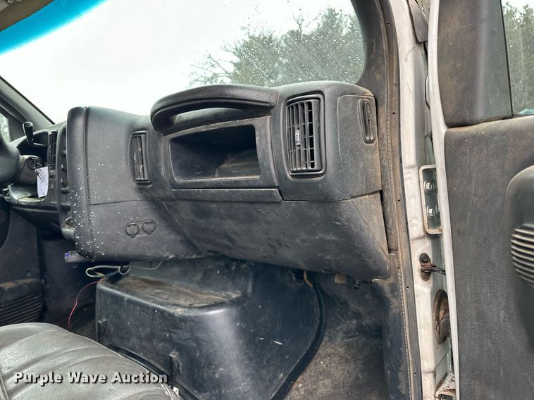 image for item LO9481 2007 GMC Kodiak dump flatbed truck