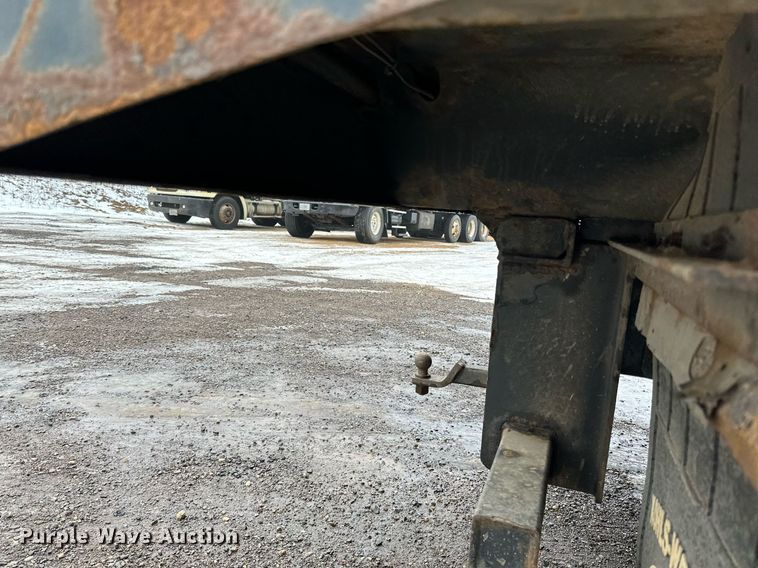 image for item LO9481 2007 GMC Kodiak dump flatbed truck