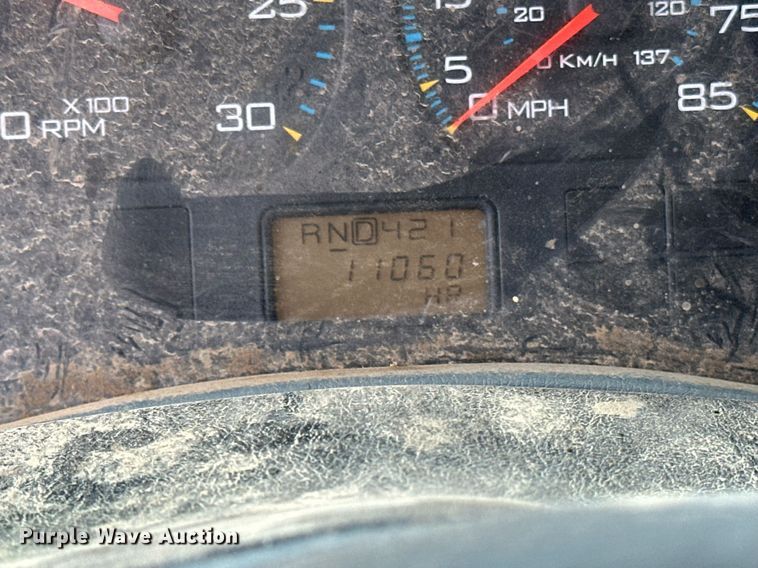 image for item LO9482 2003 International  4300 dump flatbed truck