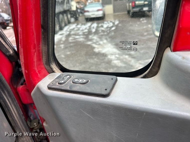 image for item LO9482 2003 International  4300 dump flatbed truck