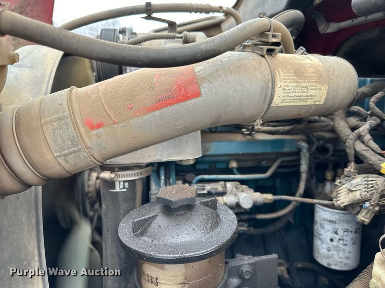 image for item LO9482 2003 International  4300 dump flatbed truck