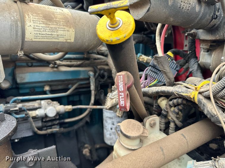 image for item LO9482 2003 International  4300 dump flatbed truck