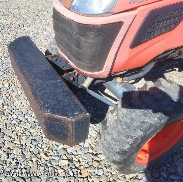 image for item MI9924 Kubota B2320 MFWD tractor