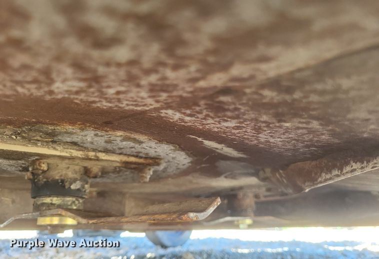 image for item MI9924 Kubota B2320 MFWD tractor