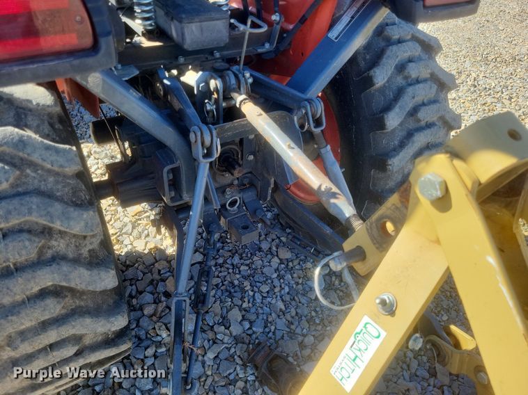 image for item MI9924 Kubota B2320 MFWD tractor