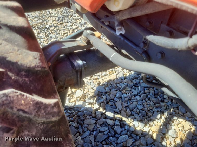 image for item MI9924 Kubota B2320 MFWD tractor