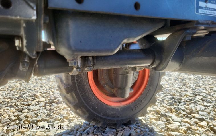 image for item MI9924 Kubota B2320 MFWD tractor