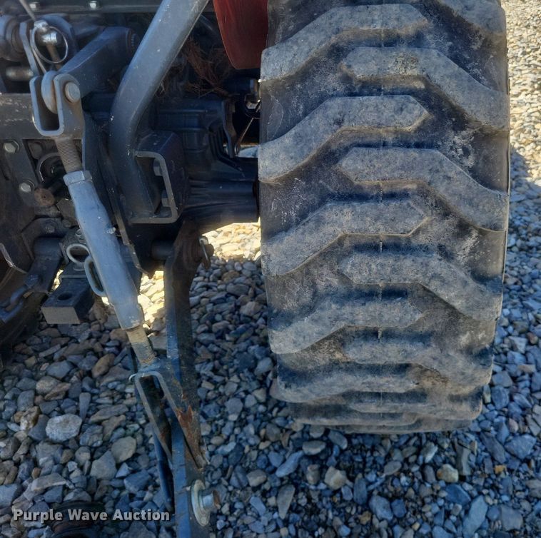 image for item MI9924 Kubota B2320 MFWD tractor