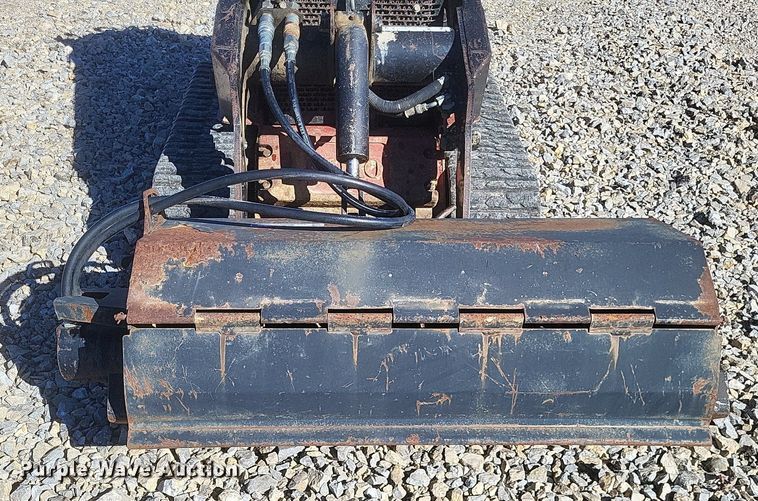 image for item MI9925 Dinamic Oil Dingo skid steer tiller