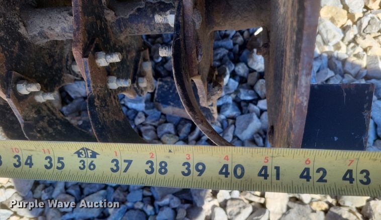 image for item MI9925 Dinamic Oil Dingo skid steer tiller