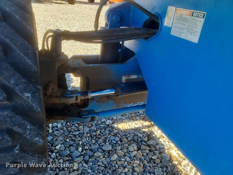 image for item MI9927 2004 Genie  S-65 boom lift