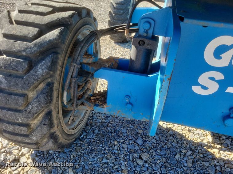 image for item MI9927 2004 Genie  S-65 boom lift