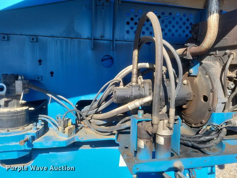 image for item MI9927 2004 Genie  S-65 boom lift