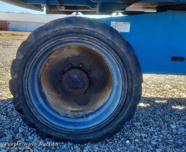 image for item MI9927 2004 Genie  S-65 boom lift